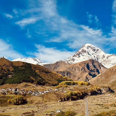 Meshia Apartment Kazbegi Eksteriør billede